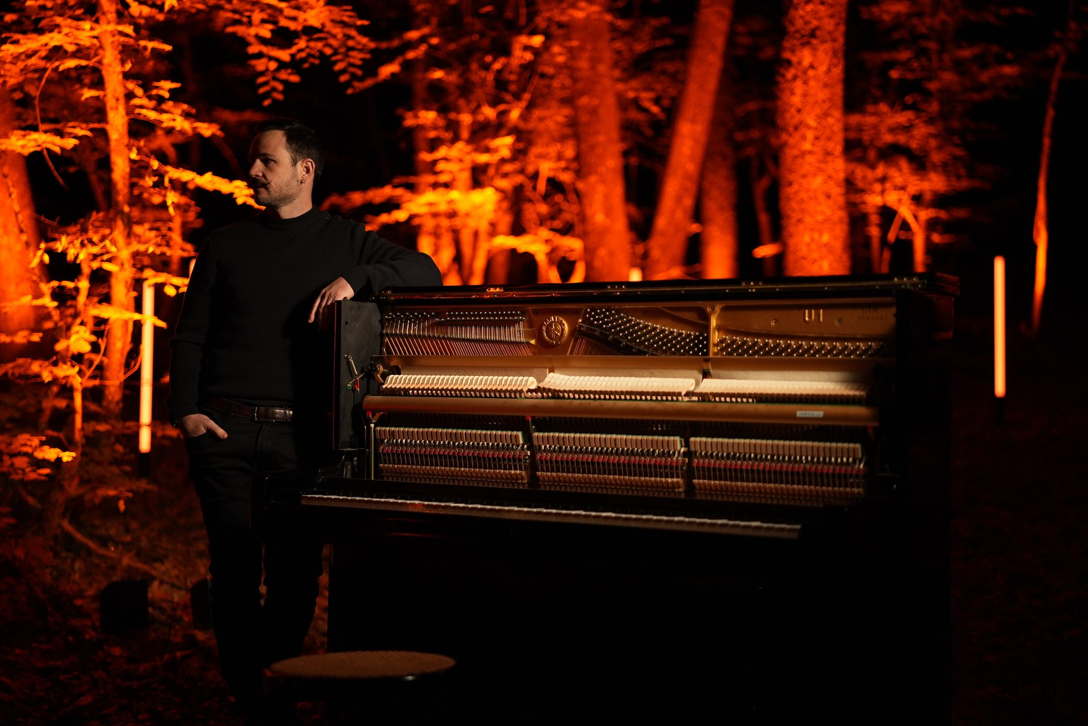 Henri de Quengo at the piano